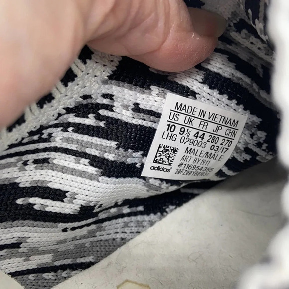 Adidas Boost LHG 029003 Black White Gray Sneakers - Size 10 - Picture 5 of 9